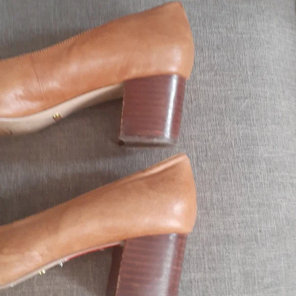 Lauren ralph Lauren tan leather pumps shoe  size 10B - Picture 10 of 16